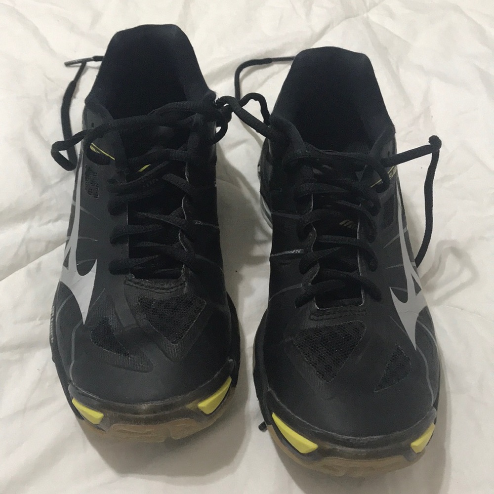 Mizuno Wave Lightning volleyball shoes
